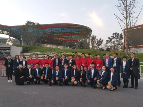 朱洪波出席北京世园会终结式并慰问中青旅效劳团队 